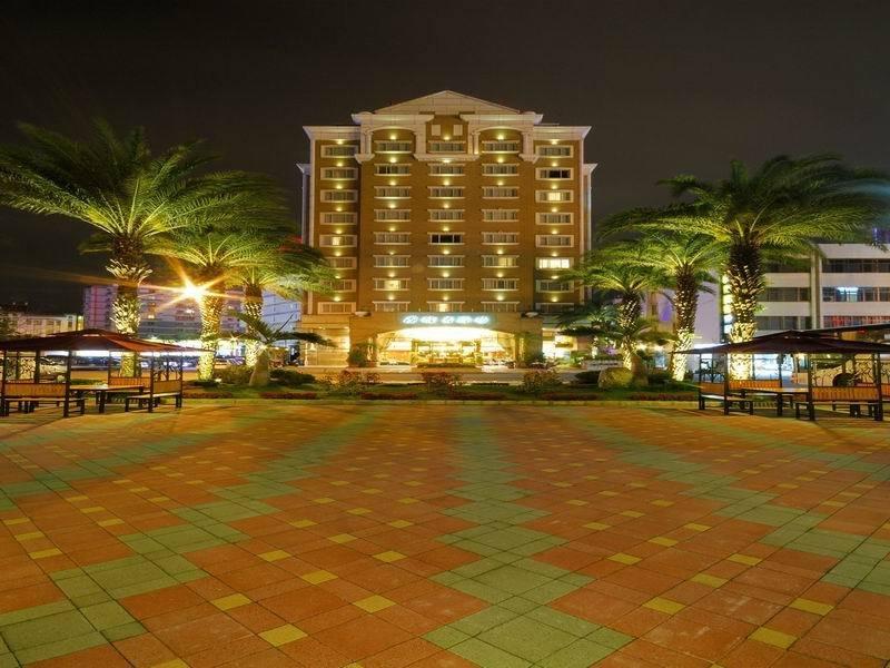 Hualien Charming City Hotel Buitenkant foto