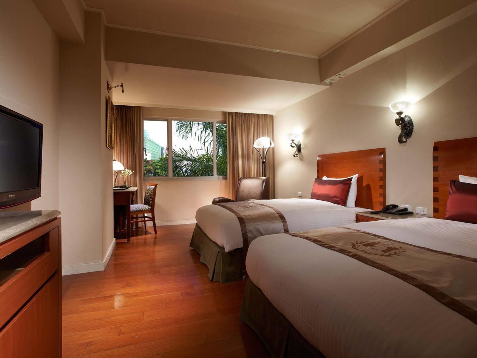 Hualien Charming City Hotel Buitenkant foto