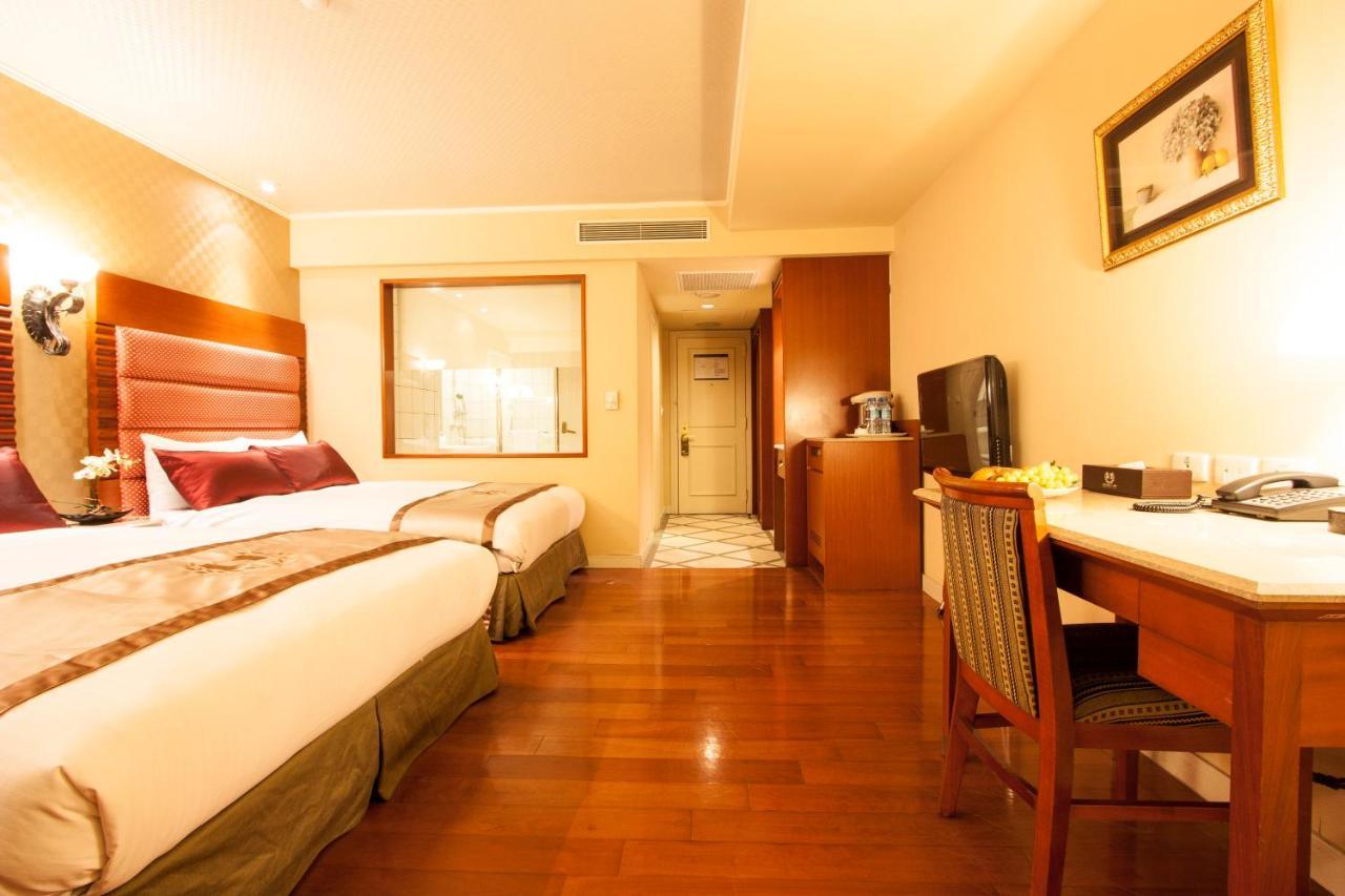 Hualien Charming City Hotel Buitenkant foto