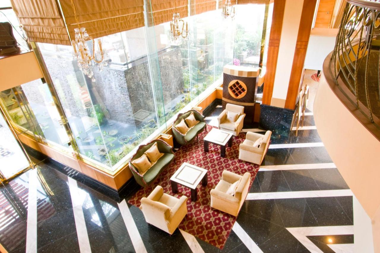 Hualien Charming City Hotel Buitenkant foto